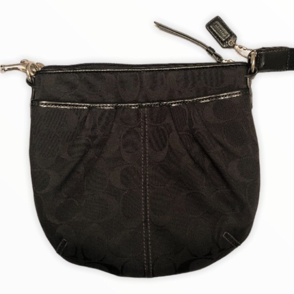 Coach ruffled signature swingpack crossbody bag